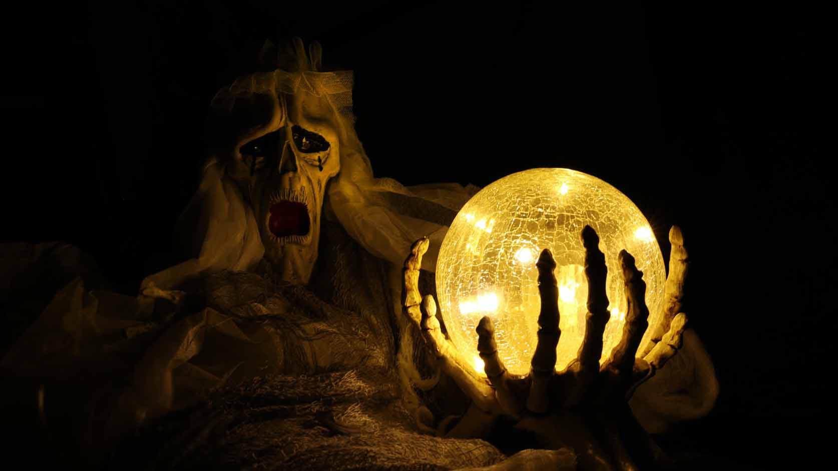 6 Best Horror Retro Games To Spook You Out