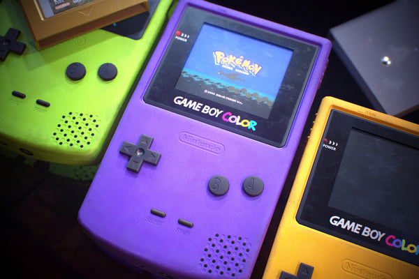 L'importance des écrans rétroéclairés dans les modifications de Game Boy Color