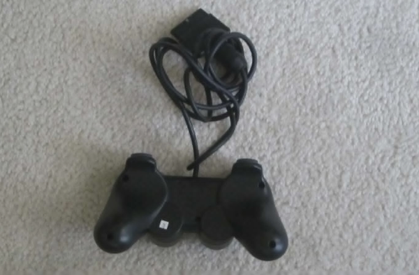Manette PS2 noire non officielle - Image 2