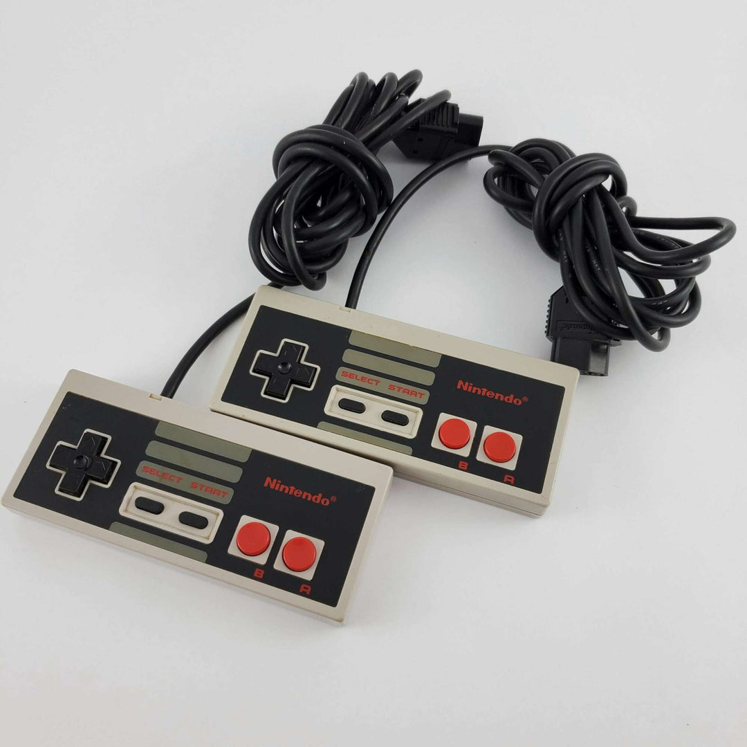 Nintendo NES Console Bundle: Super Mario Bros & Legend of Zelda | Retrolio Games