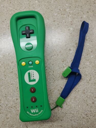 Nintendo Wii Motion Plus Controller- Luigi Edition - Retro vGames