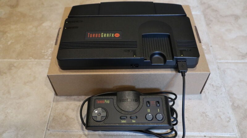 TurboGrafx-16 console - Retro vGames