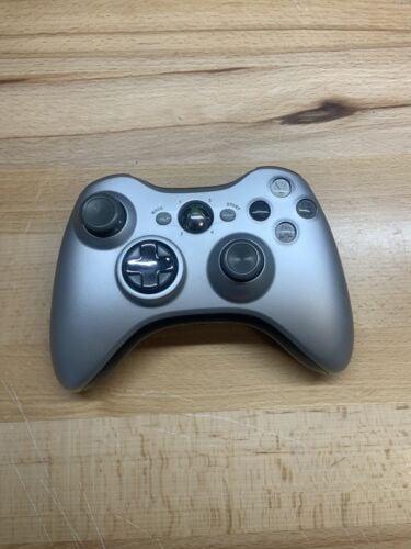 XBOX 360 Silver Limited Edition Wireless Controller - Retro vGames