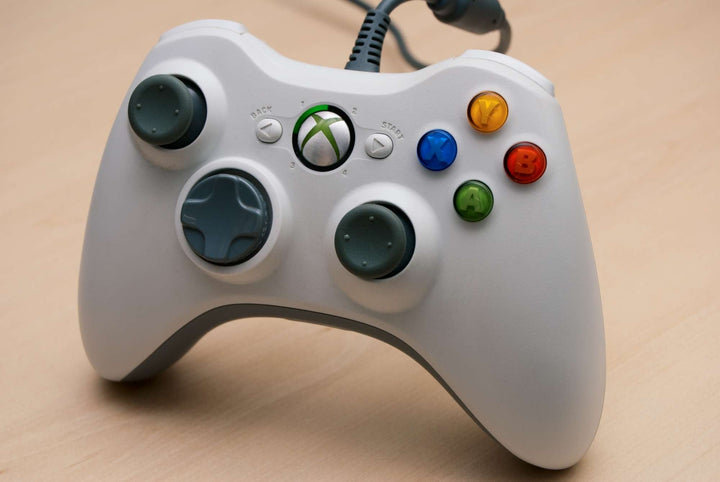 Xbox 360 White Wired Controller - Retro vGames